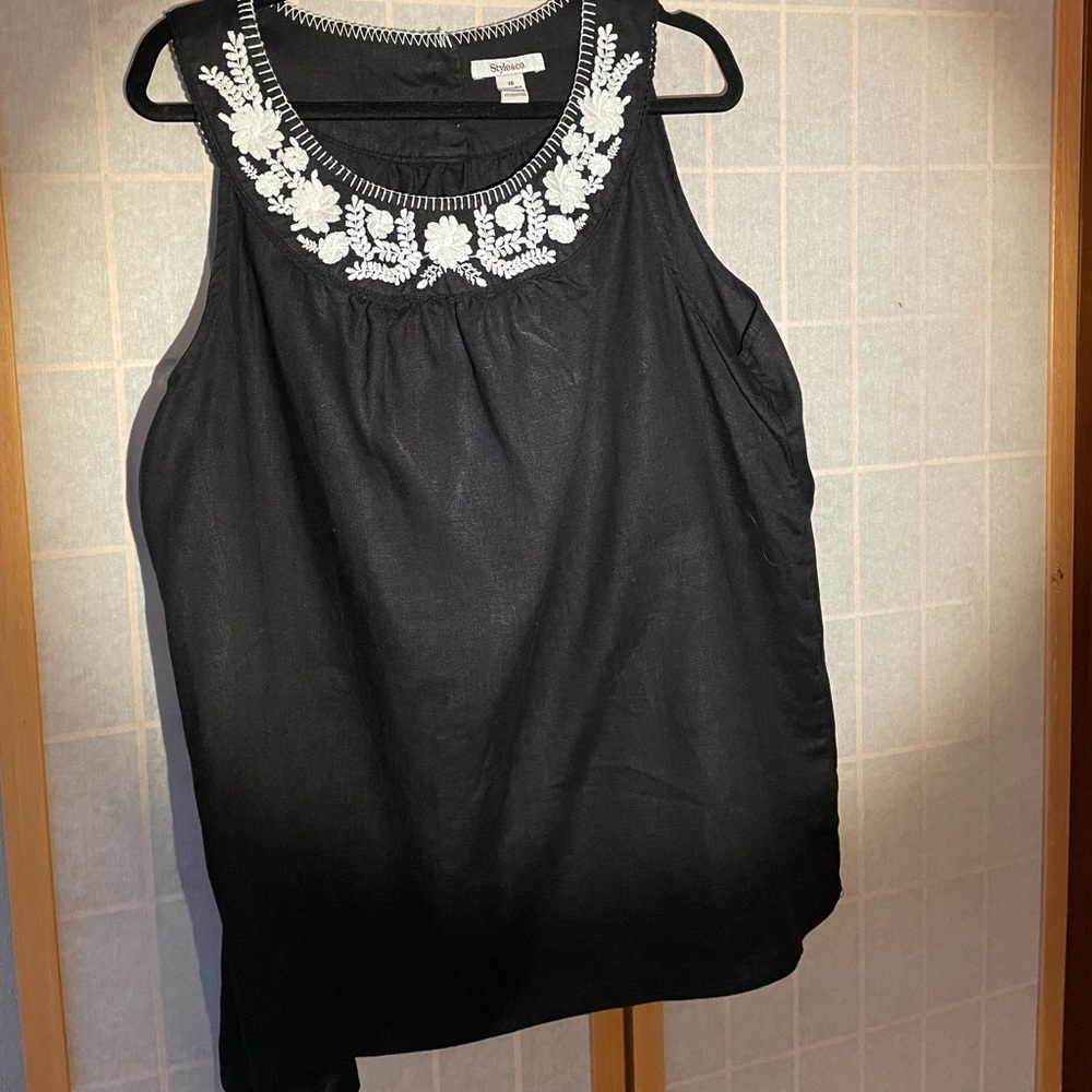 Style & Co. Women’s Embroidered Sleeveless Linen Top 18